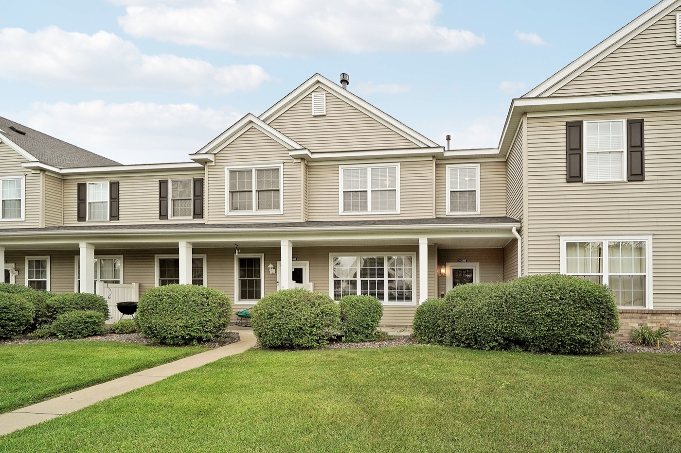 Front exterior of 11331 Aberdeen Circle NE Unit E, Blaine, MN